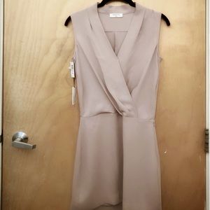 ✨NWT✨Aritzia Babaton Phoenix Dress - Quarry | 00